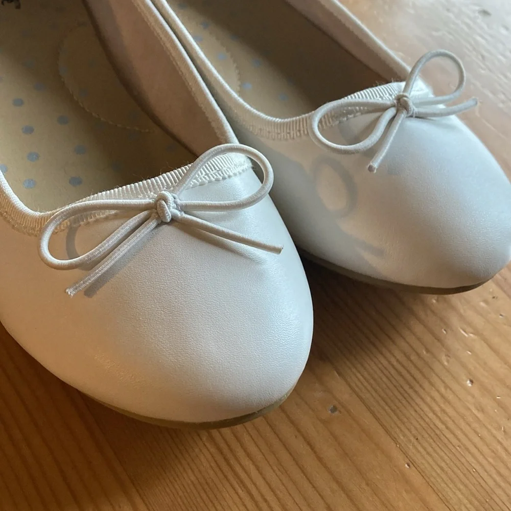 NWOT Girls White Flats, size 2, Cat & Jack, white dress shoes, Easter Wedding